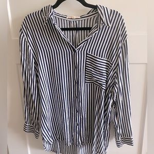 Grand & Greene button up top